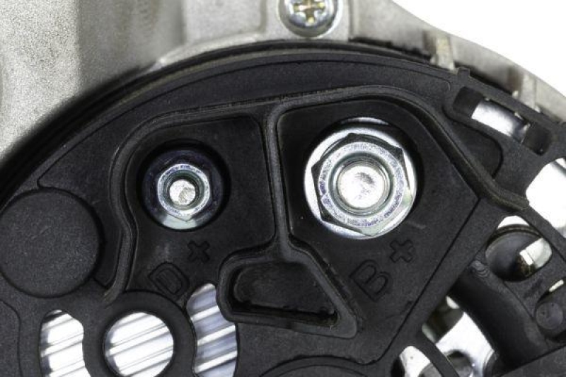 HELLA 8EL 011 713-481 Generator 14V 90A