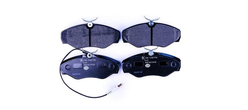 HELLA 8DB 355 018-501 Bremsbelagsatz, Scheibenbremsbelag f&uuml;r RENAULT ESPACE III (JE0)