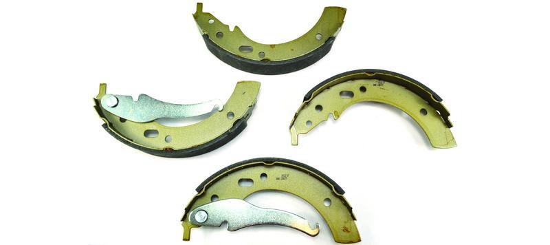 HELLA 8DB 355 000-121 Bremsbackensatz für BMW