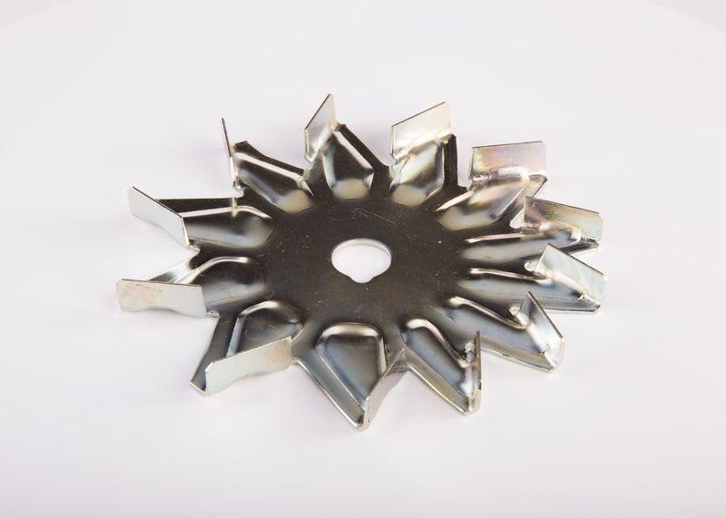 BOSCH 1 126 610 070 L&uuml;fter Generator