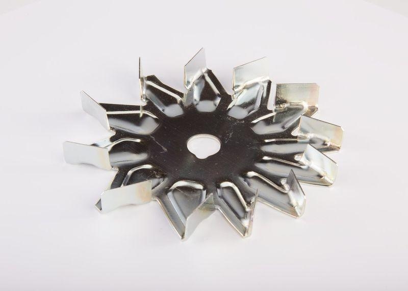 BOSCH 1 126 610 065 L&uuml;fter Generator