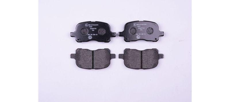 HELLA 8DB 355 009-251 Bremsbelagsatz, Scheibenbremsbelag f&uuml;r TOYOTA