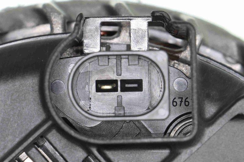 VEMO V30-13-50033 Generator f&uuml;r MERCEDES-BENZ