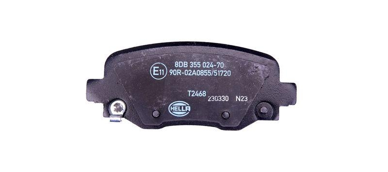 HELLA 8DB 355 024-701 Bremsbelagsatz, Scheibenbremsbelag für JEEP