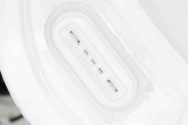 VEMO V10-09-1235 Kraftstoff-F&ouml;rdereinheit mit Geber f&uuml;r VW