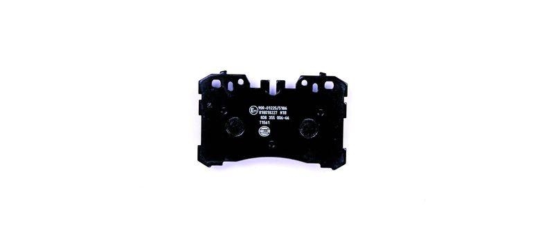 HELLA 8DB 355 006-661 Bremsbelagsatz, Scheibenbremsbelag f&uuml;r LEXUS LS (UVF4/USF4)