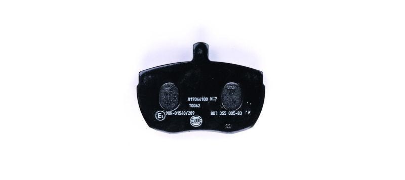 HELLA 8DB 355 005-831 Bremsbelagsatz, Scheibenbremsbelag für LANDROVER/ROVER