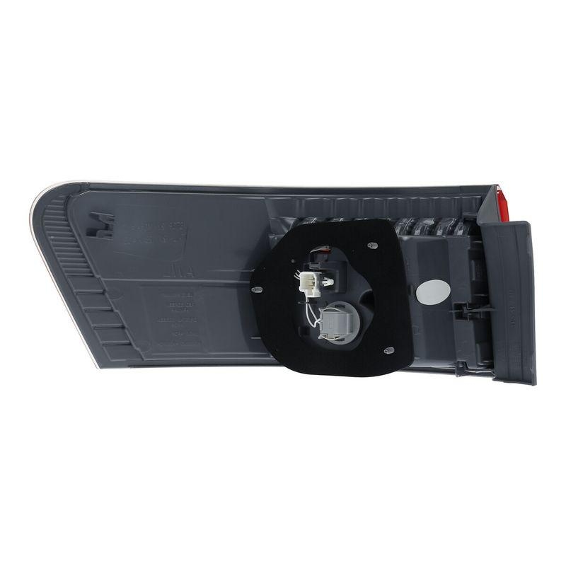 VALEO 043963 Rücklicht Toyota Avensis Break aussen R