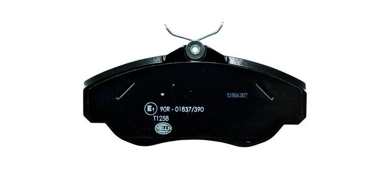 HELLA 8DB 355 009-531 Bremsbelagsatz, Scheibenbremsbelag f&uuml;r LANDROVER