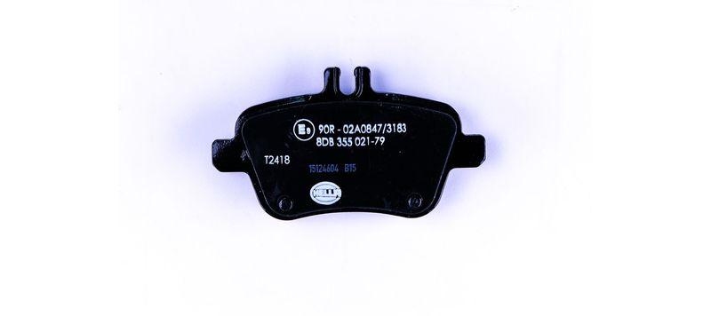 HELLA 8DB 355 021-791 Bremsbelagsatz, Scheibenbremsbelag f&uuml;r INFINITI/MB