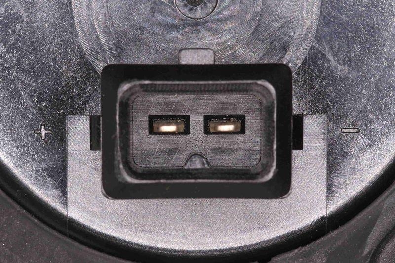 VAICO V38-0587 K&uuml;hlmittelrohrleitung f&uuml;r NISSAN