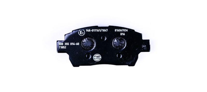HELLA 8DB 355 014-601 Bremsbelagsatz, Scheibenbremsbelag f&uuml;r TOYOTA