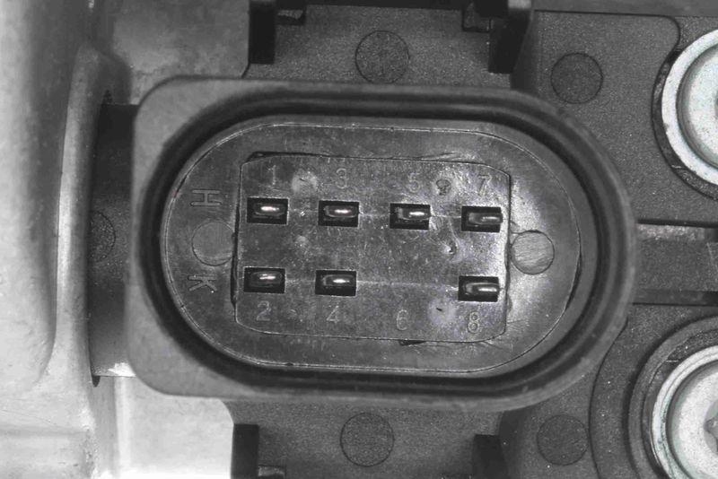 VEMO V10-81-0102 Drosselklappenstutzen elektrisch-mechanisch f&uuml;r SEAT