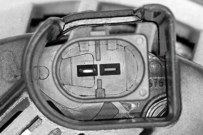 VEMO V30-13-50011 Generator f&uuml;r MERCEDES-BENZ