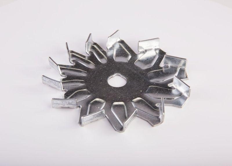 BOSCH 1 126 610 060 L&uuml;fter Generator