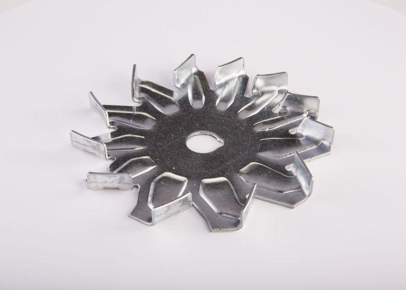 BOSCH 1 126 610 060 L&uuml;fter Generator