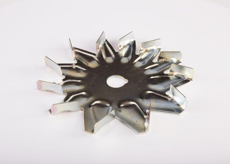 BOSCH 1 126 610 070 L&uuml;fter Generator