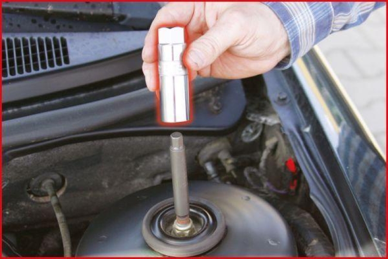 KS TOOLS 150.9418 Stoßdämpfer-Außensechskant-Gegenhalter-Stecknuss